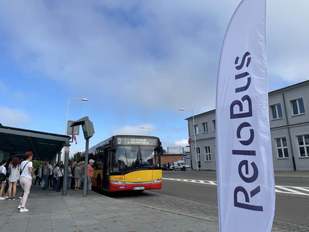 Nowy rozdział w komunikacji miejskiej Tczewa. ReloBus ruszył z Solarisami i aplikacją Time4Bus. Gryf się nie poddaje / fot. Relobus