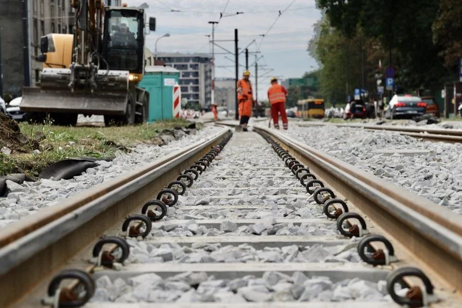 Remont ulicy Pabianickiej w Łodzi na finiszu. Zmiany w kursowaniu tramwajów foto: UM Łódź