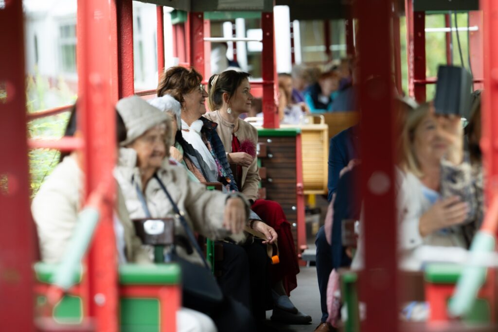 Pożegnanie lata z Nadwiślańską Koleją Wąskotorową foto: Powiat Opolski
