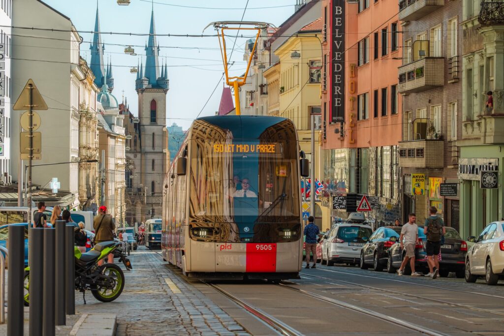150 lat komunikacji miejskiej w Pradze. Wielka tramwajowa parada foto: PID
