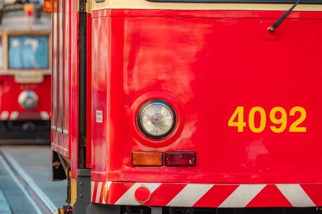150 lat komunikacji miejskiej w Pradze. Wielka tramwajowa parada foto: PID