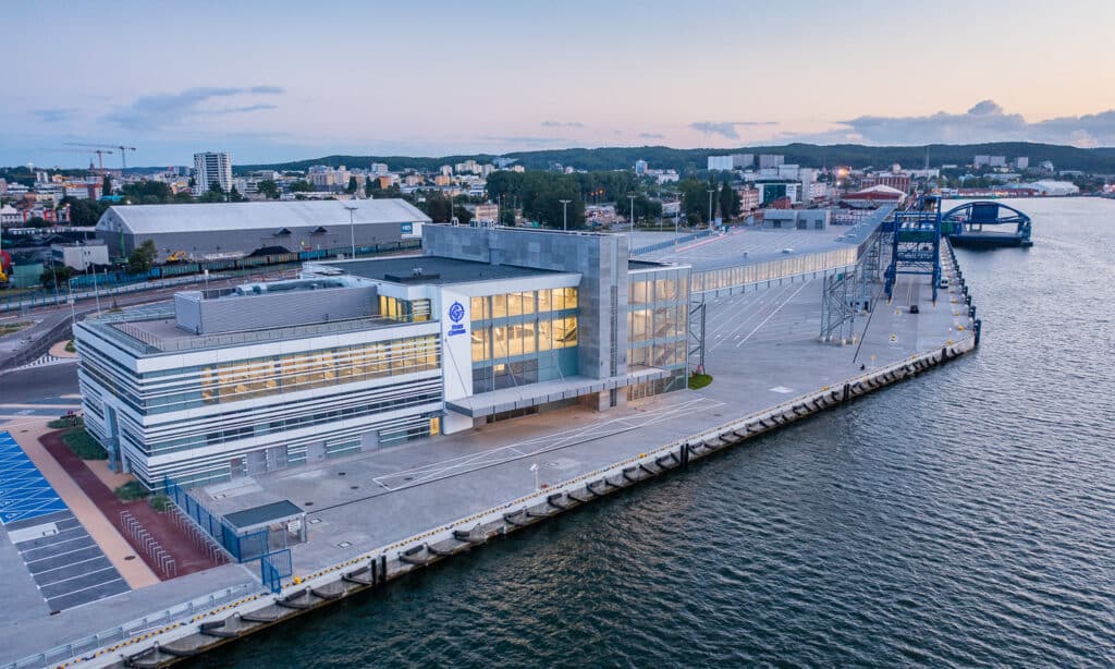 Gdynia/ Do 2032 r. promy Stena Line będą korzystały z Publicznego Terminalu Promowego