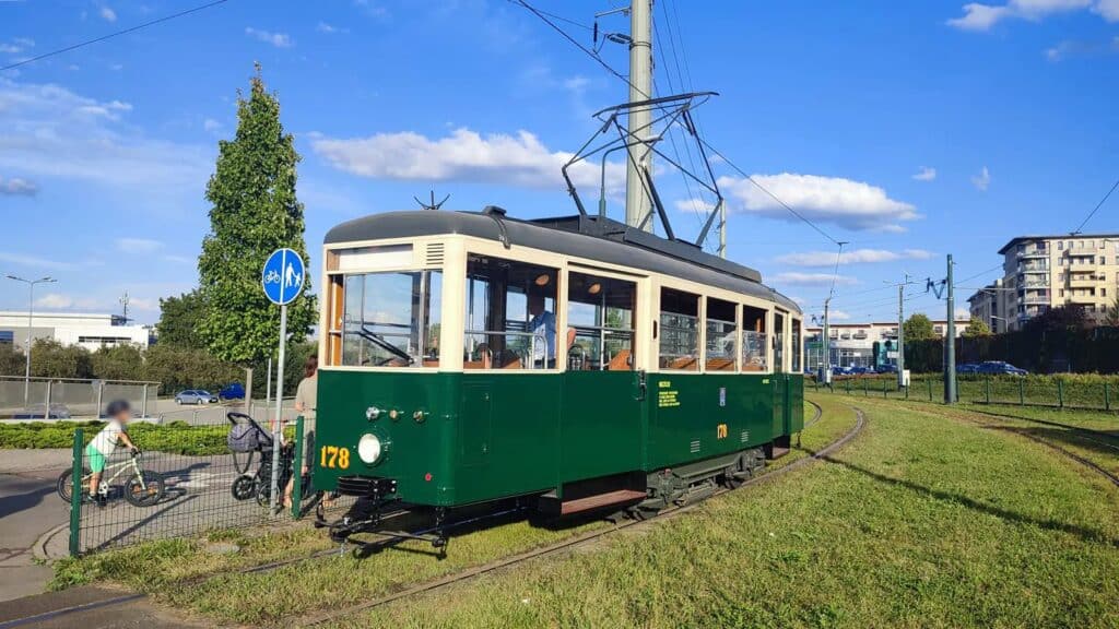 Poznań: Premiera wagonu N nr 178 ze Stoczni Gdańskiej foto: MPK Poznań