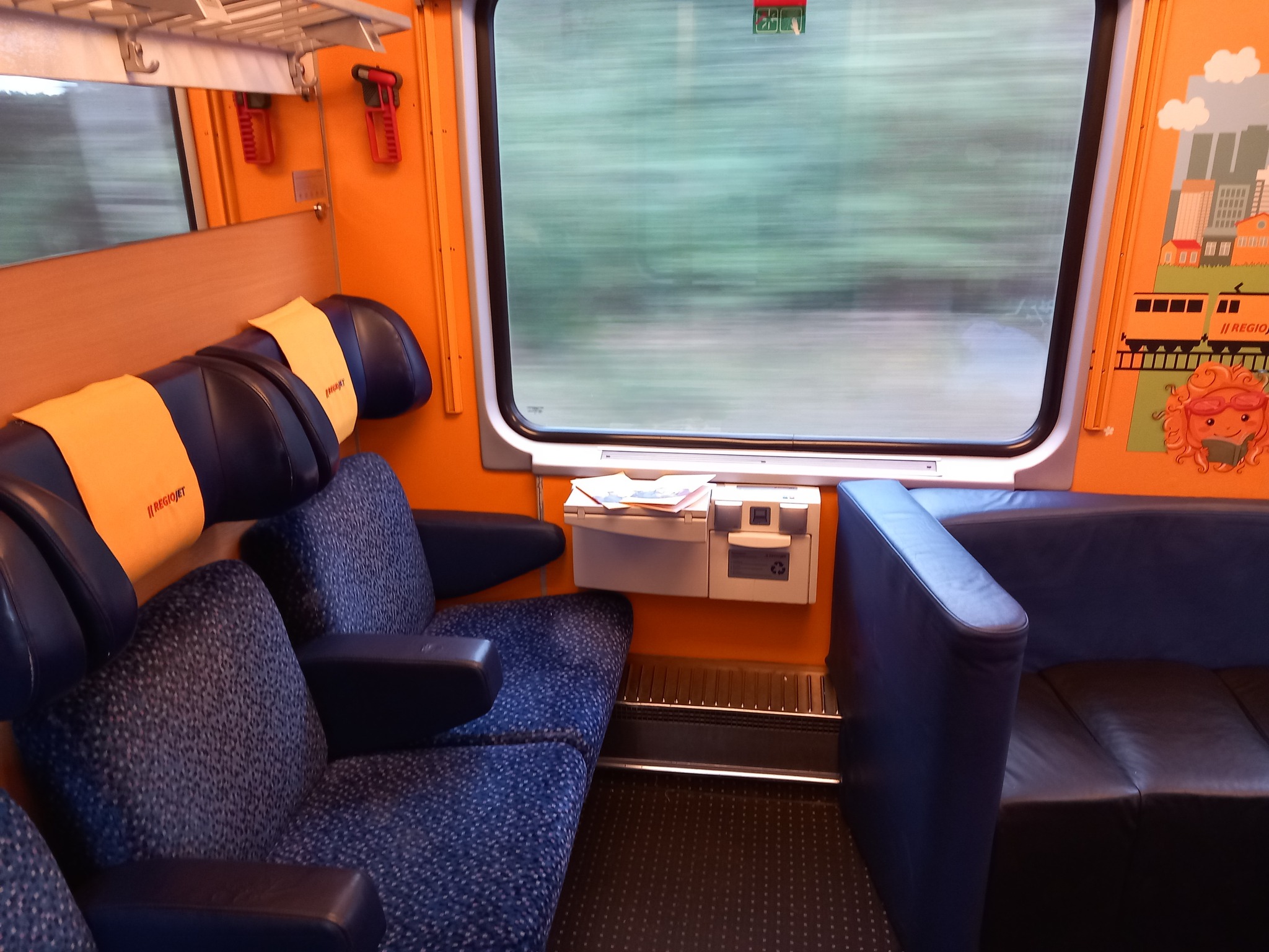 Inforail - Dlaczego pociąg RegioJet jeździ przez Zawiercie?