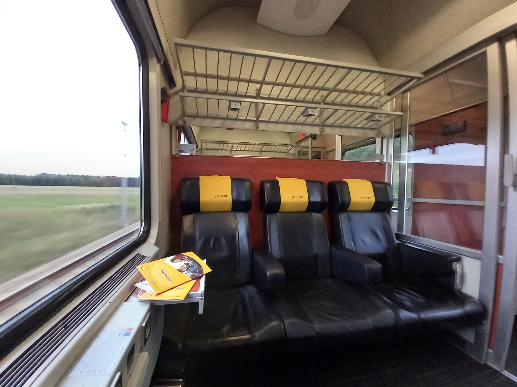 Inforail - Pociągi Praga – Warszawa pojadą na lotnisko Pyrzowice. Nowa propozycja RegioJet