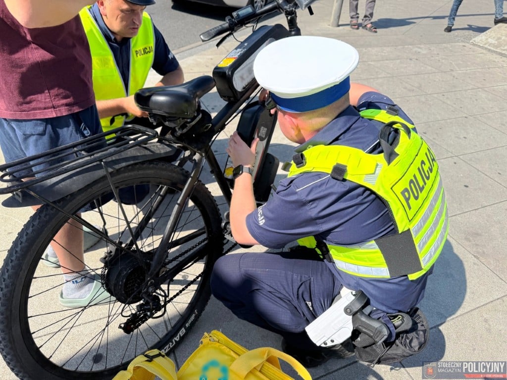 Rower elektryczny czy motorower? Stołeczna drogówka ma sposób, jak je rozpoznać