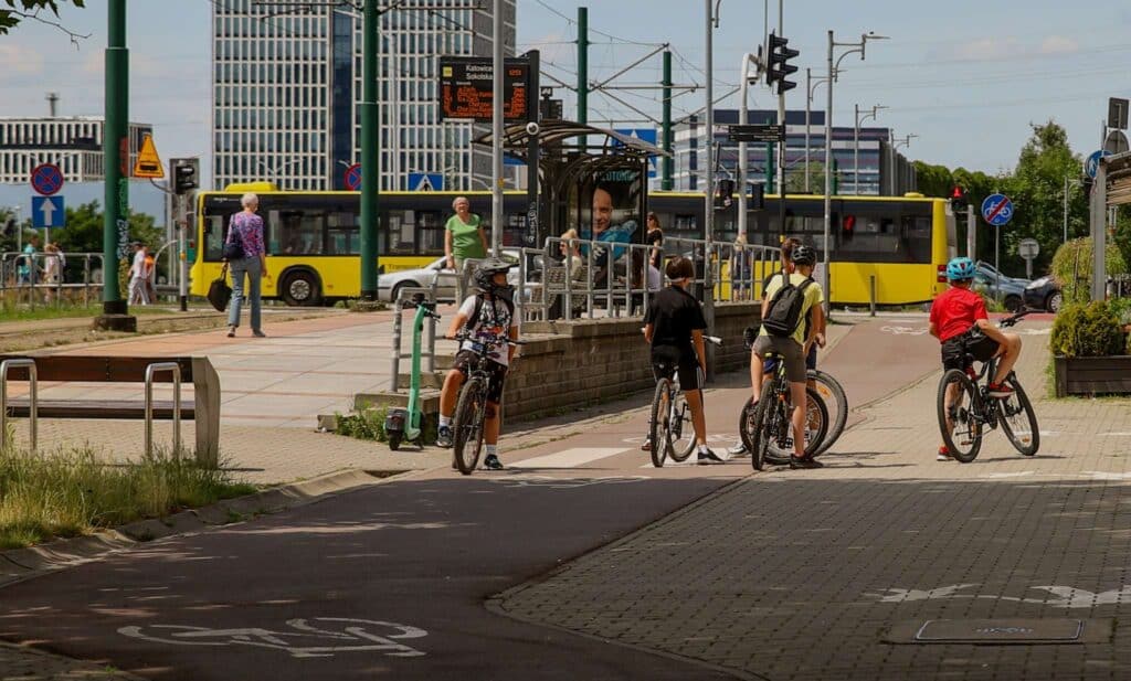 Velostrady w Czeladzi, Katowicach, Mysłowicach i Sosnowcu. Jest dotacja – rusza budowa