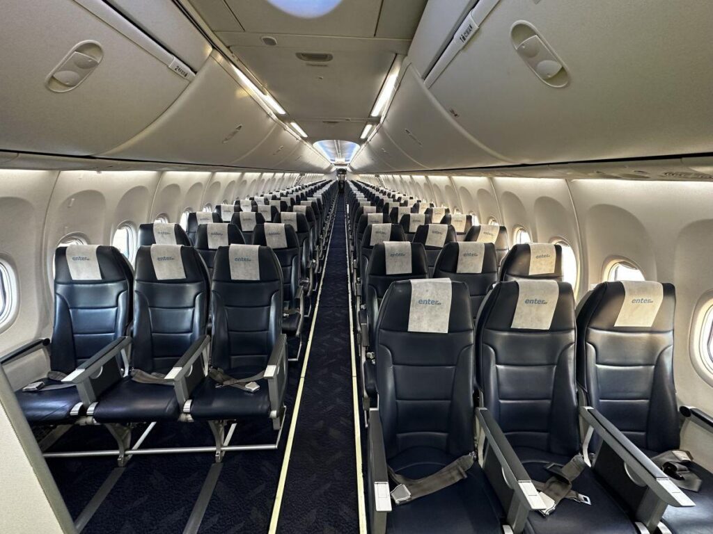 Enter Air powiększył flotę o kolejny samolot typu B737 MAX 8