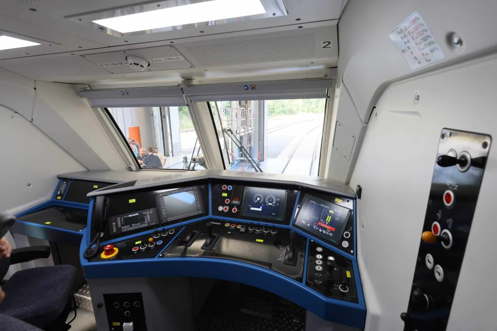 Inforail - Najszybsze lokomotywy w barwach Českich Drah wyruszają na tory