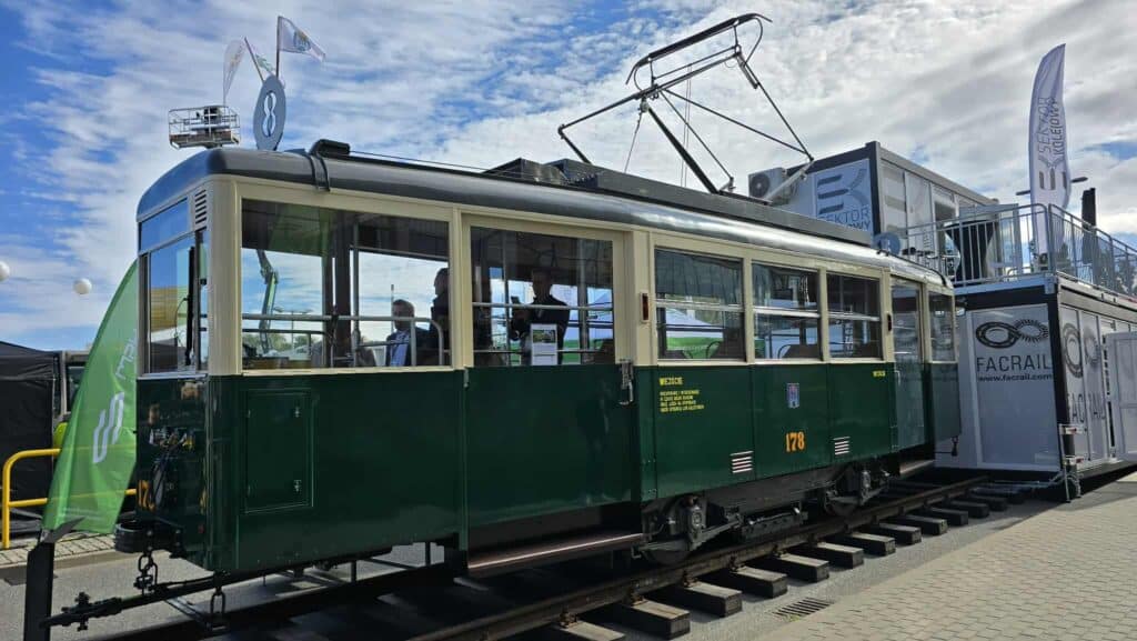 MPK Poznań na targach TRAKO prezentuje wagon N wyprodukowany w Stoczni Północnej w Gdańsku / fot. MPK Poznań