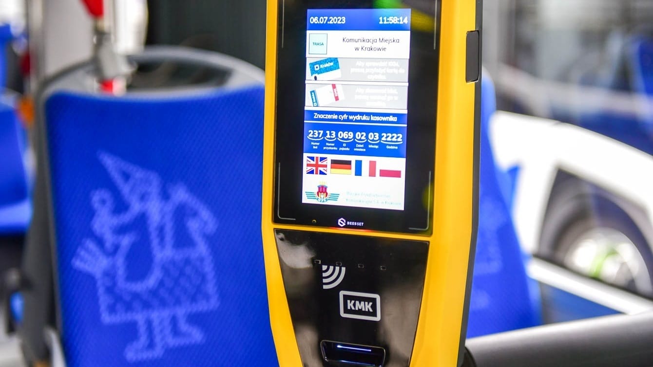 Infotrans - ZTP Kraków otworzył oferty na nowy system sprzedaży biletów. Cztery firmy w grze