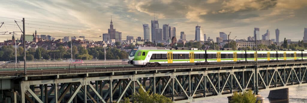 Bezpłatne przejazdy pociągami KM z okazji Dnia bez Samochodu 2025 / fot. Kleje Mazowieckie