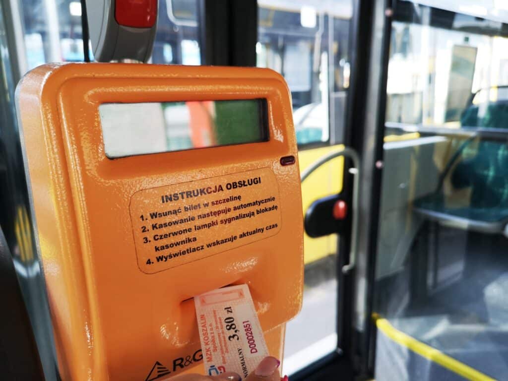 Od 1 września zmieniły się ceny biletów MZK Koszalin. Plus testy elektrobusa i ankieta