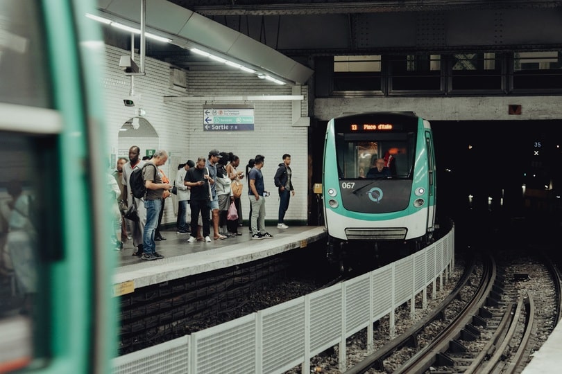 Francja: 10 września ruch „Zablokujmy wszystko” vs. francuski transport publiczny