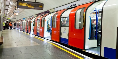 Trzeci dzień strajku w Londynie: Bez metra, DLR wstrzymane, tłok w autobusach foto: TfL