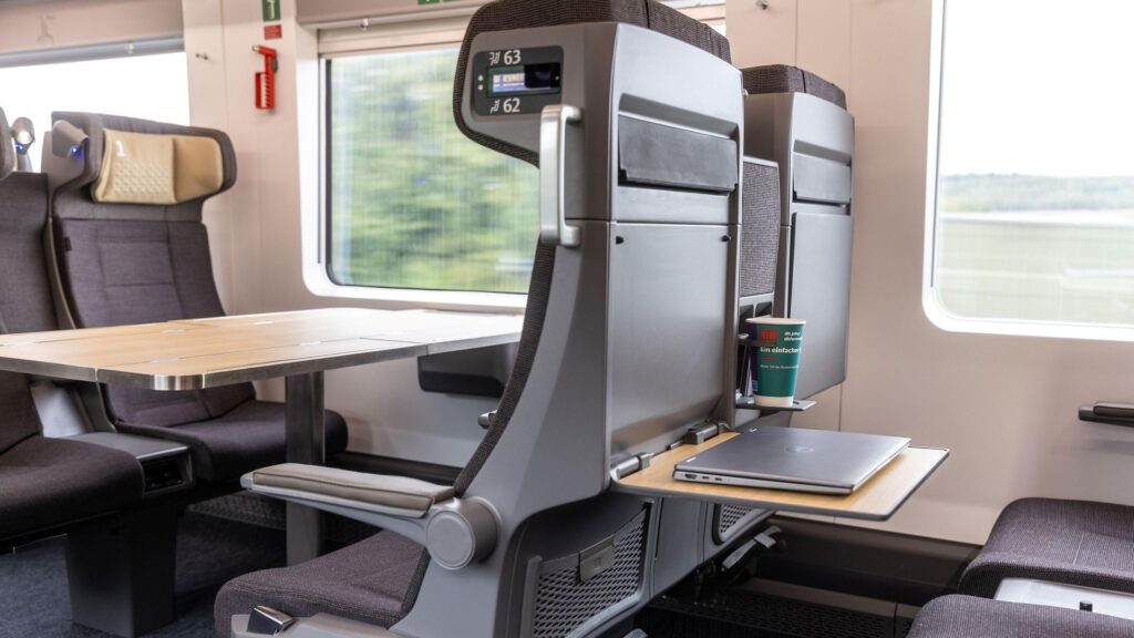 Nowy pociąg dużych prędkości ICE L dla Deutsche Bahn. Od Talgo foto: DB