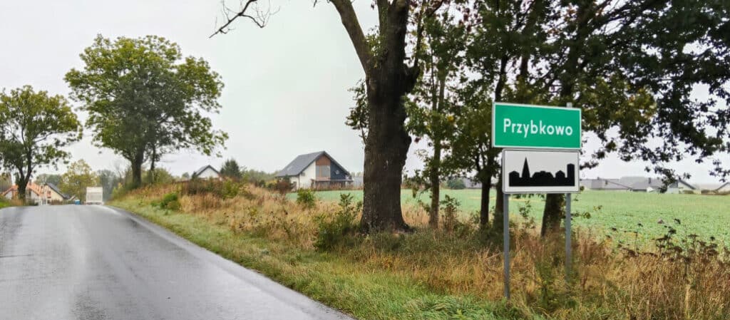 Powiat wałecki szykuje dla rowerzystów i pieszych prawdziwą gratkę – 4,5-kilometrową ścieżkę pieszo-rowerową o szerokości aż 3 metrów.