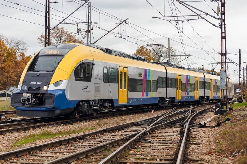 Petycja o utrzymanie autobusów Kolei Małopolskich w Gminie Lisia Góra  galeriakolejowa.pl