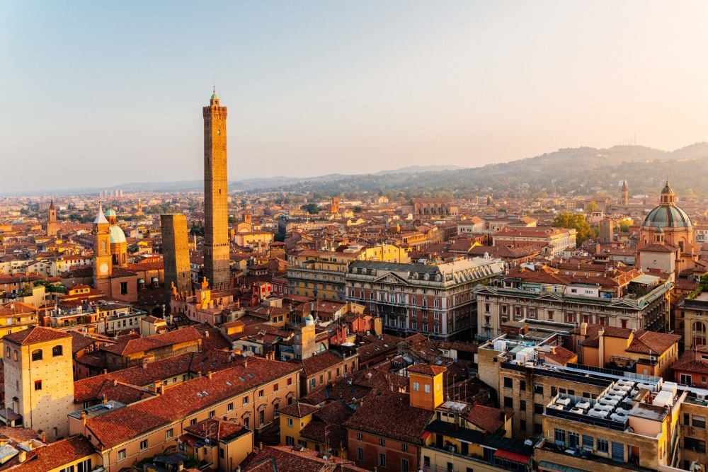 PLL LOT uruchamia połączenie z Warszawy do Bolonii od marca 2026 roku