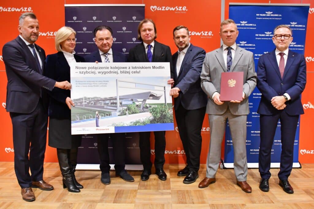 Nowa linia kolejowa połączy Modlin z lotniskiem – prace ruszą w 2027 roku