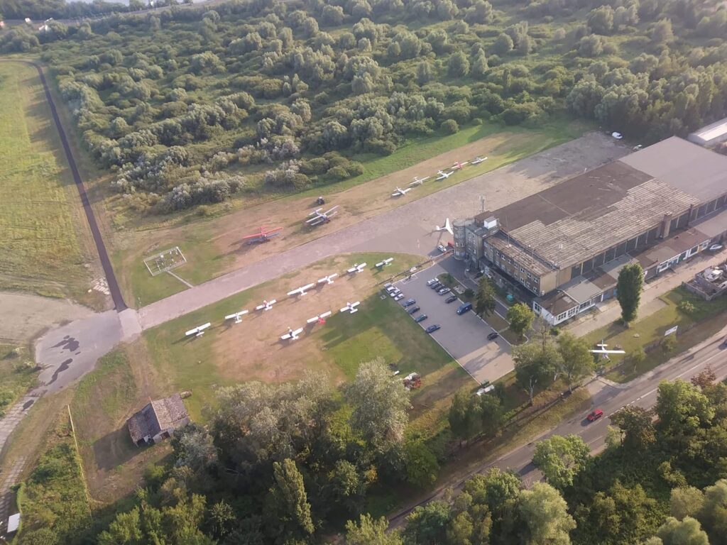 Szczecin-Dąbie po remoncie – lotnisko z nową płytą postojową za 2,5 mln zł