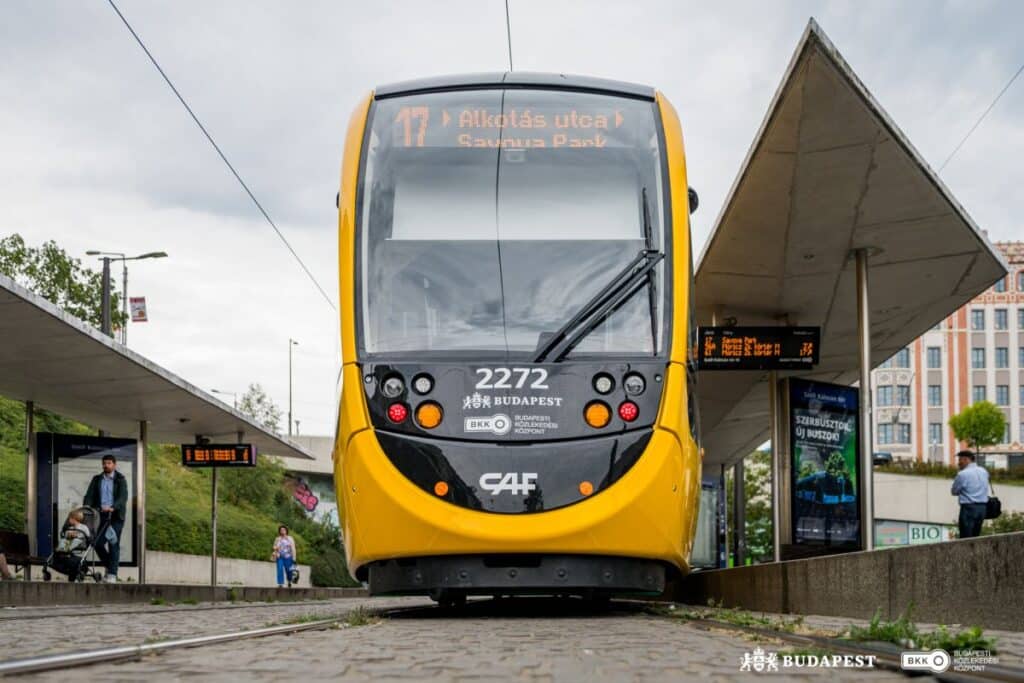 Tramwaje CAF dla Budapesztu