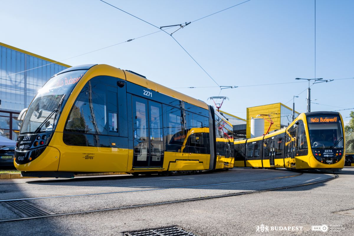 Infotram - Kolejne tramwaje CAF dla Budapesztu. Z unijnym wsparciem