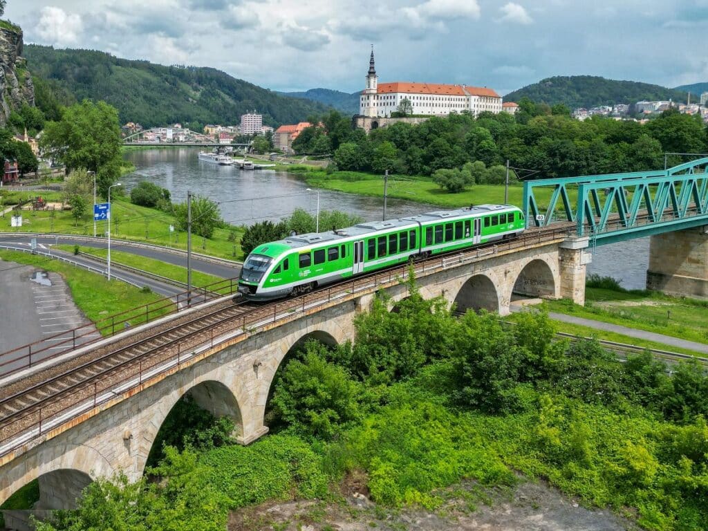 Pociąg w kraju Ústeckim