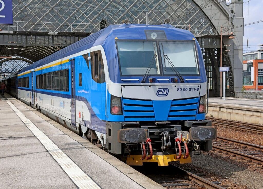 Utrudnienia na trasie Praga – Berlin. Remont torów i ZKA foto: CD