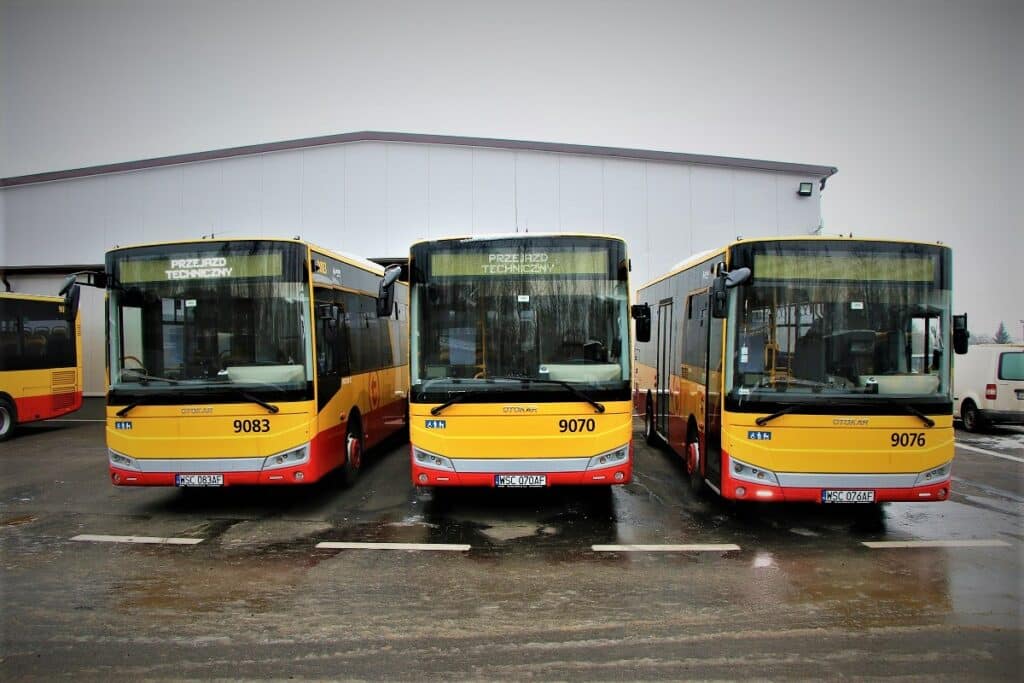 Warszawa: W 2026 na linie wyjadą 162 autobusy hybrydowe Otokar. Od Mobilis i Relobus