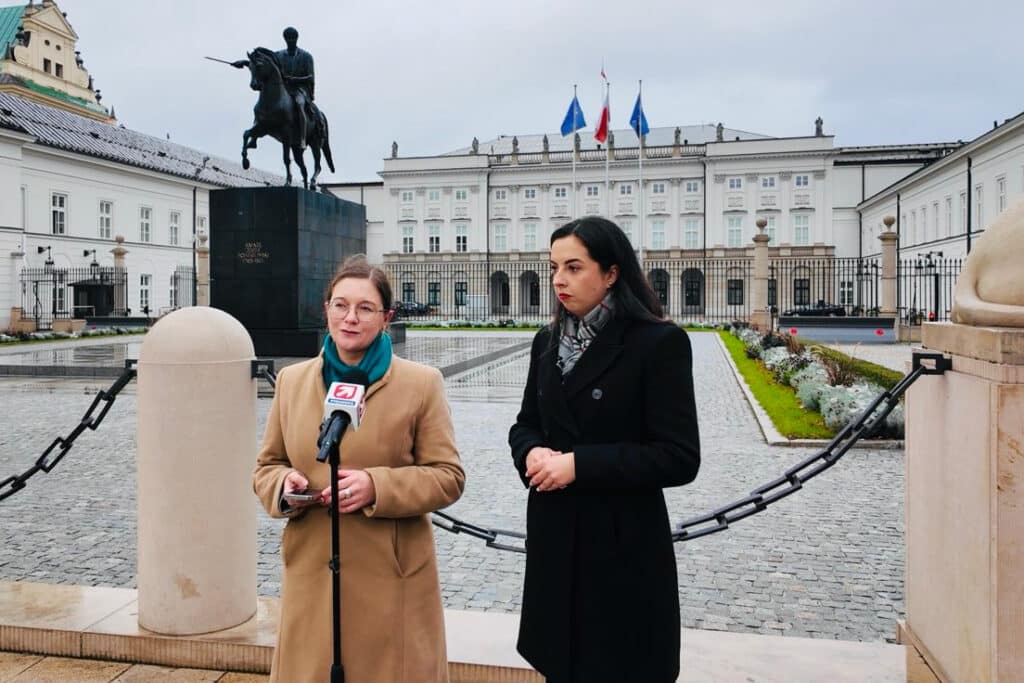 Paulina Matysiak i Iwona Budych apelują o weto ws. skrócenia umów FRPA