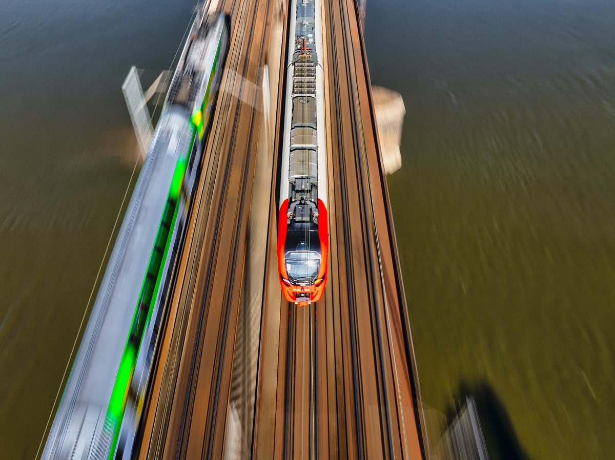 Inforail - PKP PLK o przyszłości warszawskiego węzła kolejowego. Więcej torów na wlotach, separacja ruchu i lepsza integracja transportu