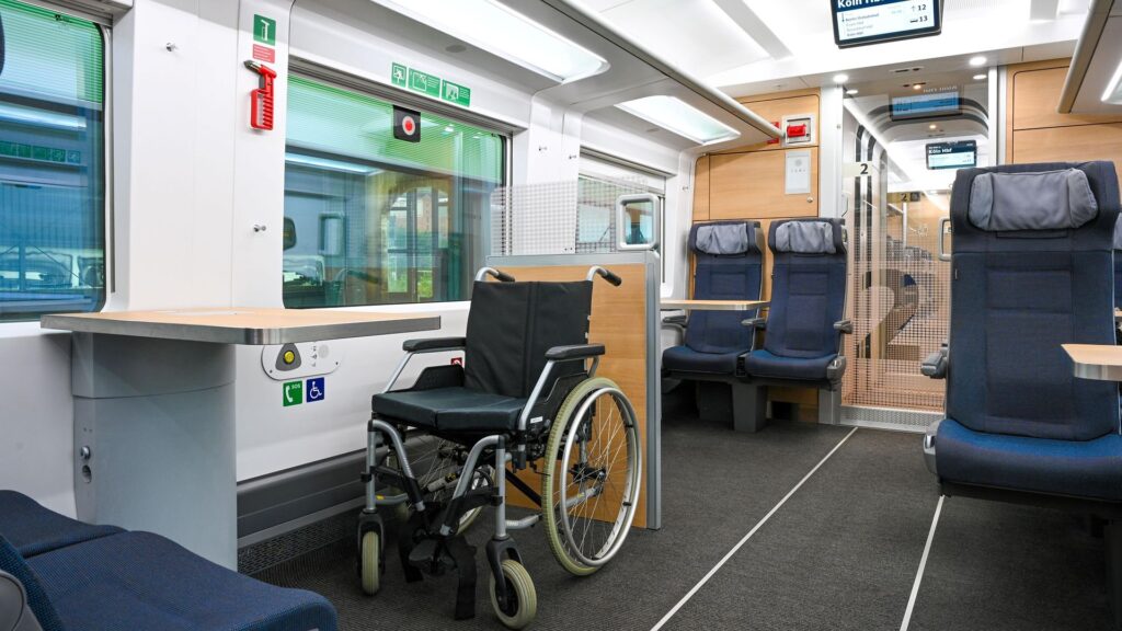 Nowy pociąg dużych prędkości ICE L dla Deutsche Bahn. Od Talgo foto: DB