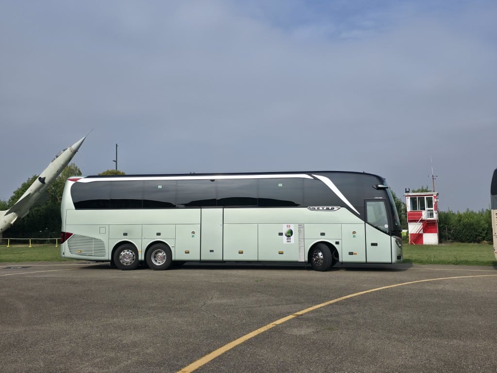 Nowa Setra TopClass triumfuje: S 516 HDH z tytułem „Coach of the Year 2026"!