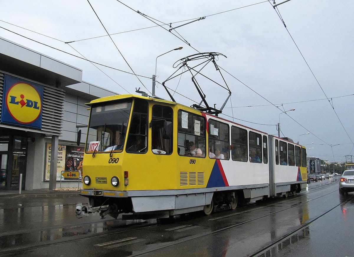 Infotram - Ploiești zamawia tramwaje dla linii 101 i 102. Mocne wsparcie transportu publicznego