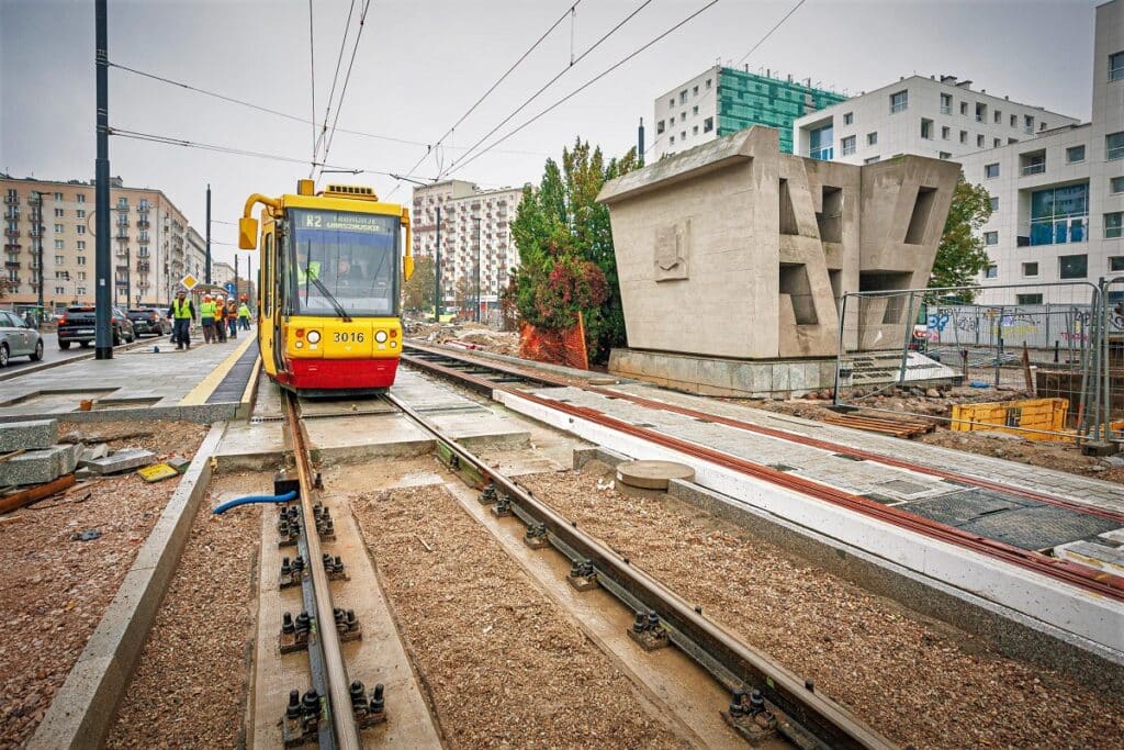 Warszawa: Tramwaje wracają na Marszałkowską i Grójecką foto: UM Warszawa