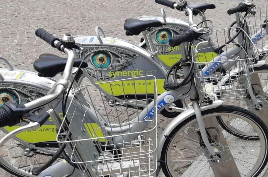 System obejmuje 190 rowerów rozmieszczonych na 18 stacjach, w tym 10 rowerów dziecięcych i 10 z fotelikami dla najmłodszych pasażerów.