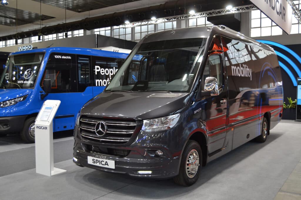 INDCAR z rekordami i nowym rozdziałem. Elektryczny e-Mobi City dla Lazio i nowa tożsamość marki na Busworld 2025
