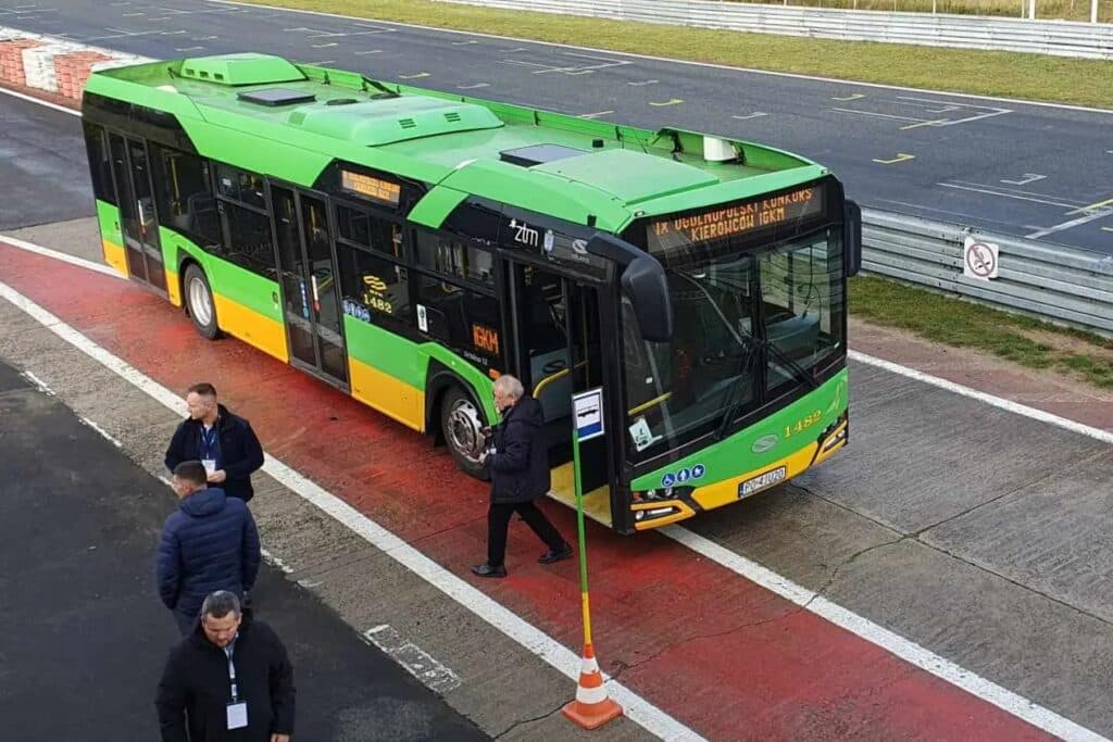 W 2023 roku w Poznaniu o Puchar Prezesa Izby Gospodarczej Komunikacji Miejskiej walczyło 50 kierowców z 21 przedsiębiorstw.