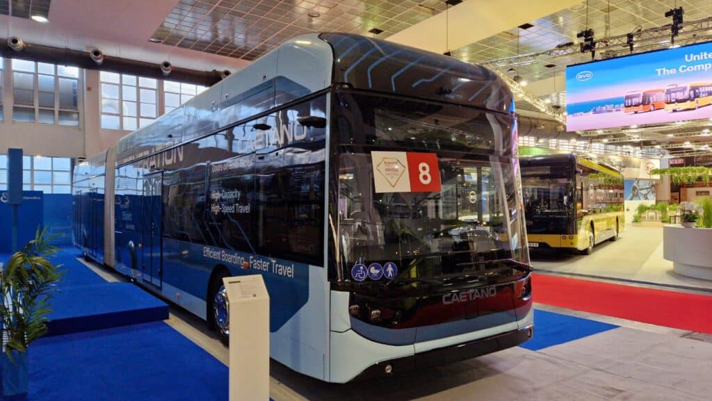 CaetanoBus i CRRC wspólnie na Busworld Europe 2025