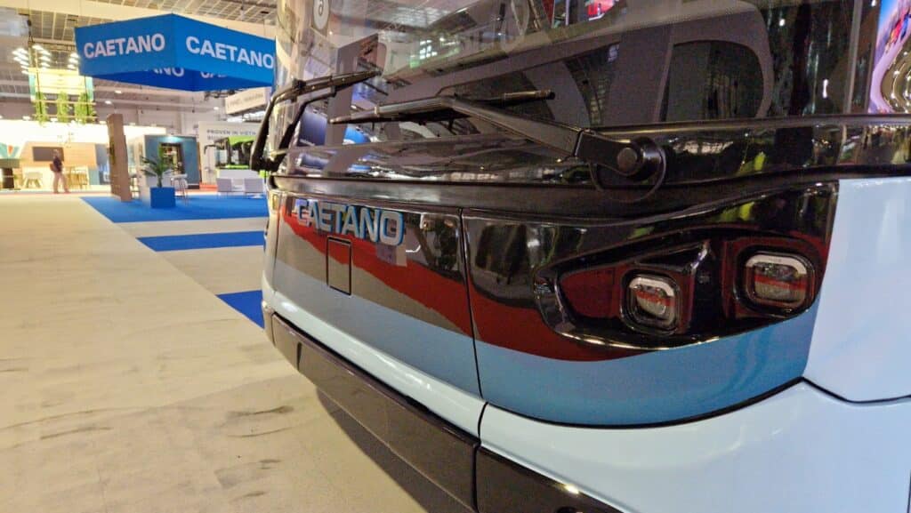 CaetanoBus i CRRC wspólnie na Busworld Europe 2025. Nowa generacja autobusów