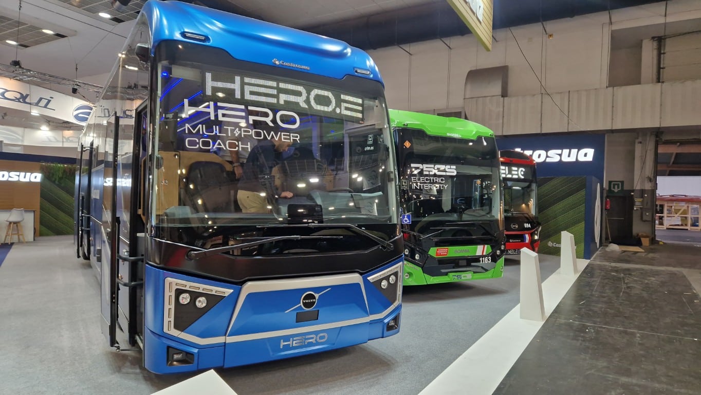 Infobus - Busworld 2025: Debiut autobusu kombi Castrosua Hero na podwoziu Volvo BZR Electric