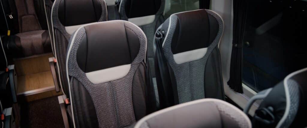 Busworld 2025: CMS Auto stawia na diesla i minibusy od Mercedesa. I rozwija eksport