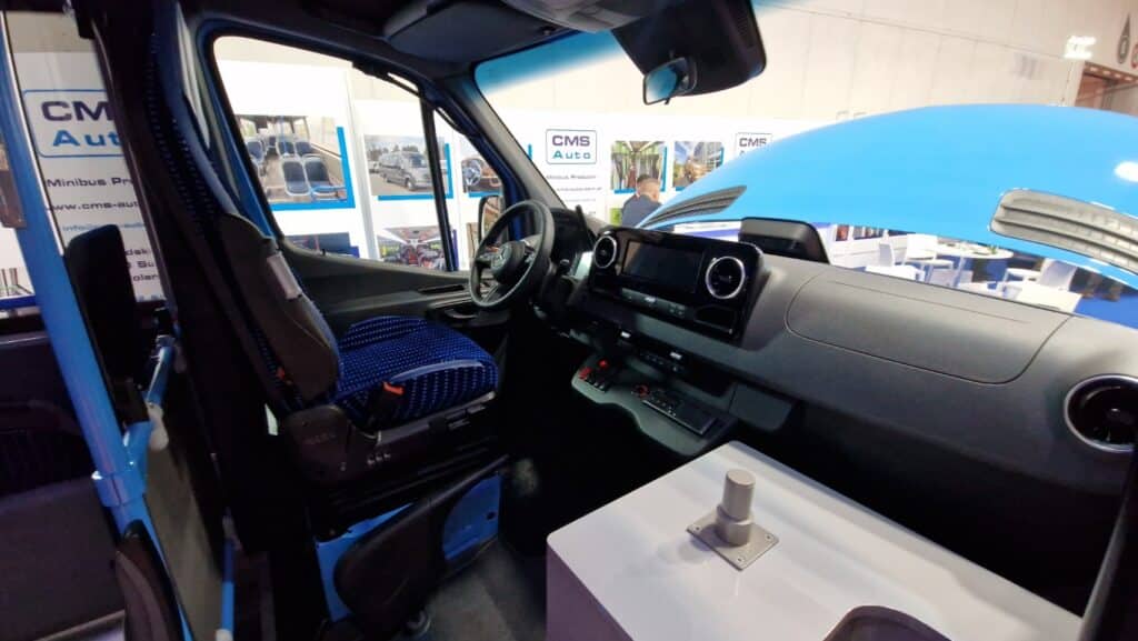 Busworld 2025: CMS Auto stawia na diesla i minibusy od Mercedesa. I rozwija eksport