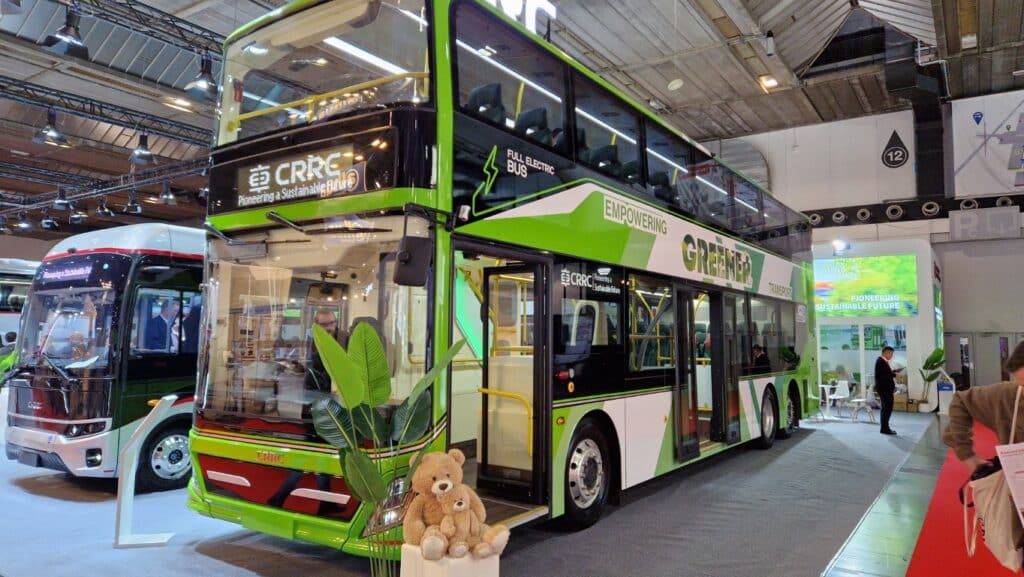 CRRC o największy na świecie producent taboru kolejowego, który konsekwentnie rozszerza swoją działalność na segment transportu publicznego – w tym autobusy