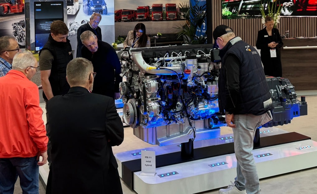 DAF na Busworld 2025: Mild-hybrid, biodiesel, prototyp silnika wodorowego i nowa e-oś