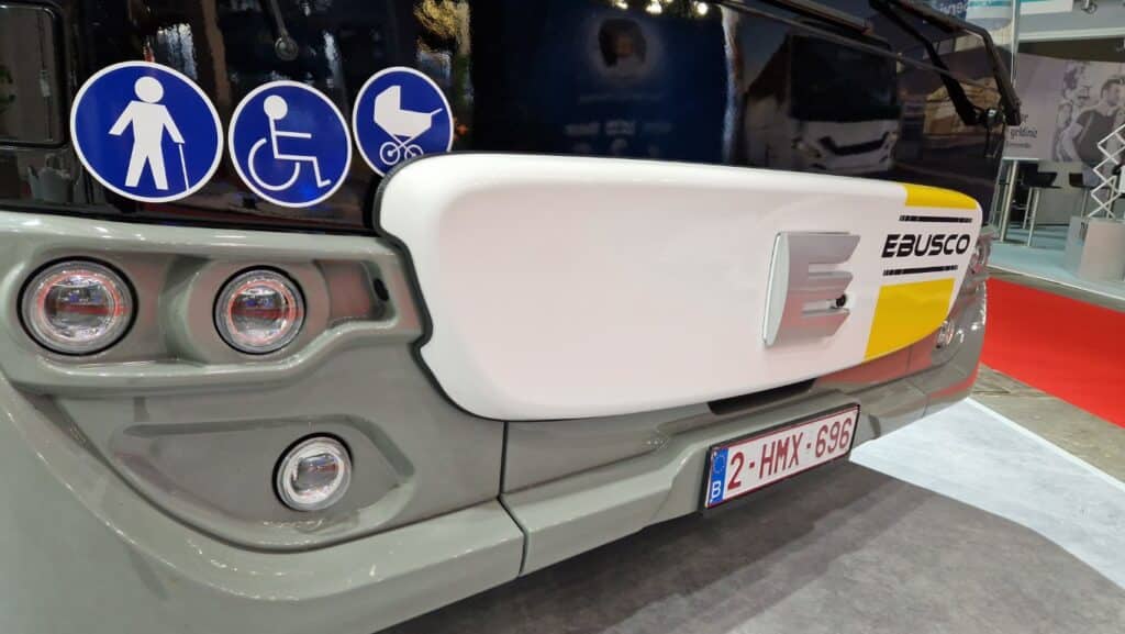 Busworld 2025: Ebusco z przegubowym modelem 3.0. W tle wyniki za III kwartał