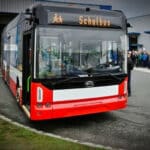 W zakładzie BYD w Komárom na Węgrzech z linii montażowej zjechał jubileuszowy, 1 000. elektryczny autobus.