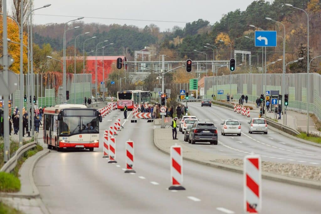 Pomorskie/ Zmiany w organizacji ruchu i komunikacji miejskiej w okolicach cmentarzy