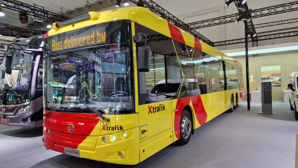Golden Dragon z dwoma autobusami na Busworld 2025. Premiera